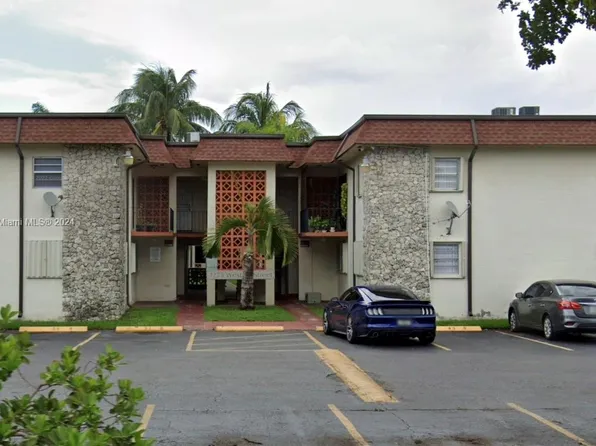 1275 W 35th St APT 28B, Hialeah, FL 33012