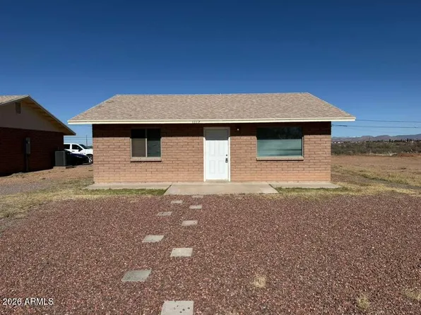 1134 E 23rd St, Douglas, AZ 85607