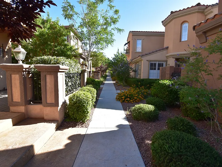 11318 Aragon Mist Ct — Photo 24