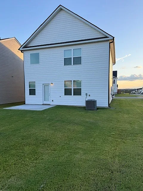 3 bed, 2.5 bath, 1663 sqft, $2,150 — Photo 4