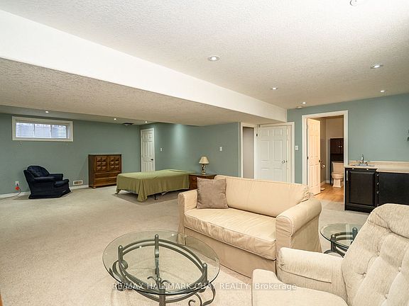 4th image of 57 Irwin Cres