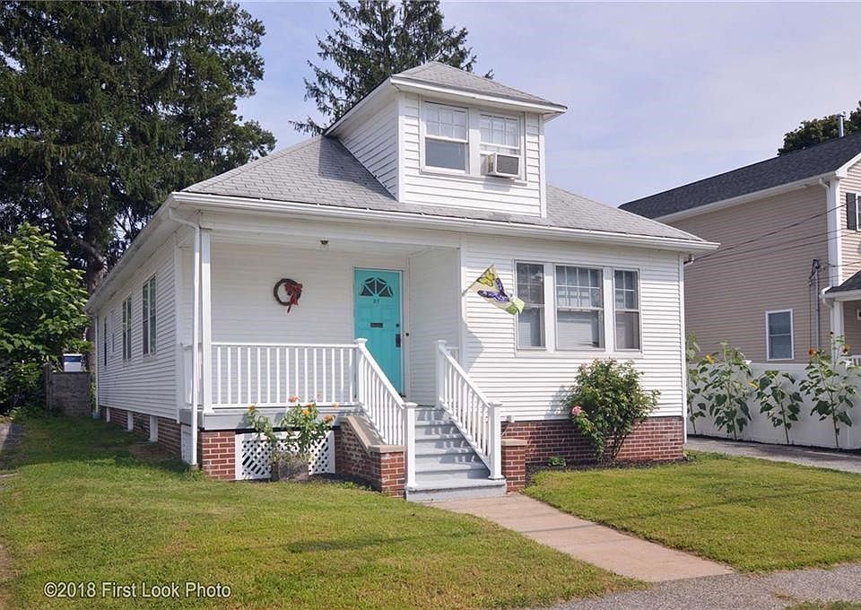 1st image of 37 Wellesley Ave