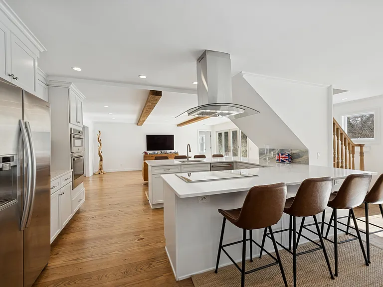 582 Montauk Hwy — Photo 14