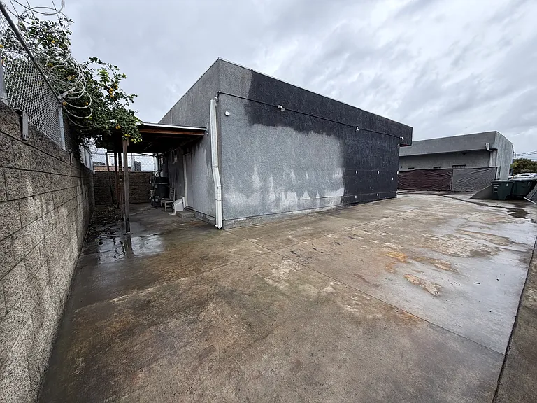 Gage Ave — Photo 8