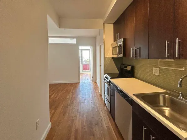 174 Noll Street image 4 of 11