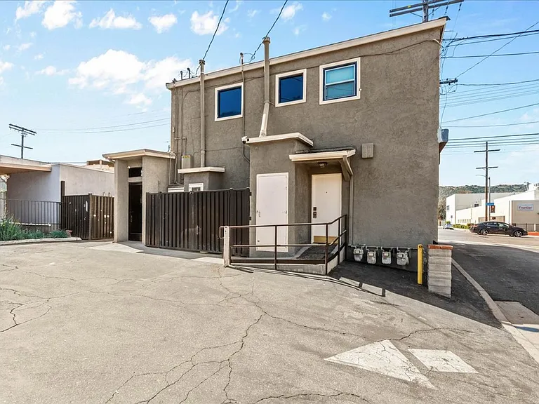7969 Foothill Blvd — Photo 6