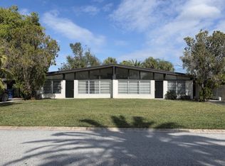 2845 Bentley St, Sarasota, FL 34239