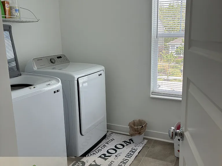 10009 Sundley Dr — Photo 5