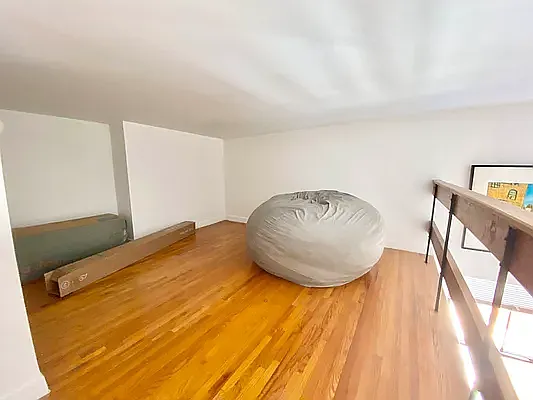 Rented by J PRESTON AND ASSOCIATES INC | media 8