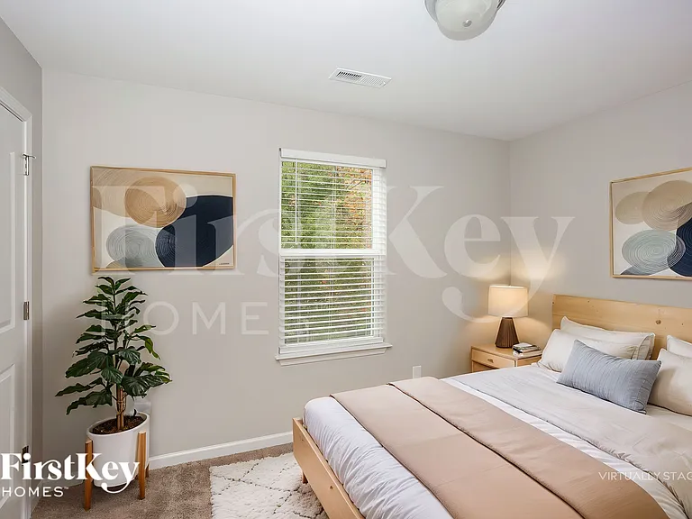 4944 Rockwood Rd — Photo 16