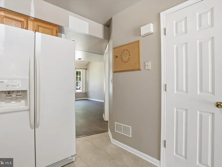 1008 Orchard Dr — Photo 10