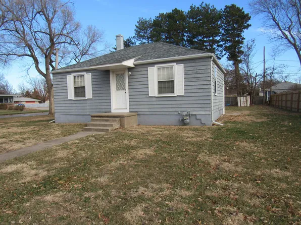 1134 N Baltimore Ave, Hastings, NE 68901