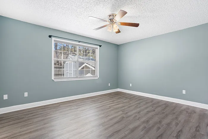 1517 Porpoise St — Photo 12