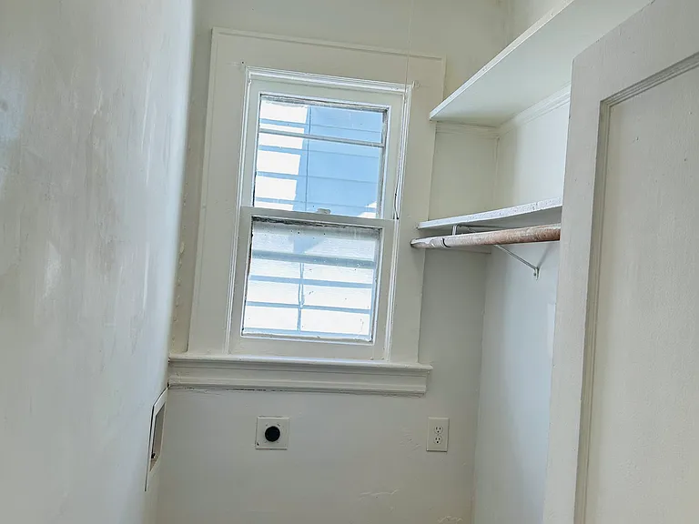 185 Columbia Ave #2 — Photo 10