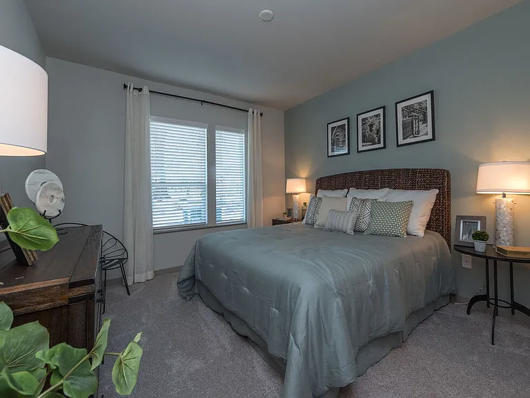 Mariner Grove — Photo 26