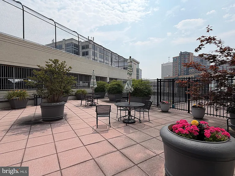 38 Maryland Ave #335 — Photo 27