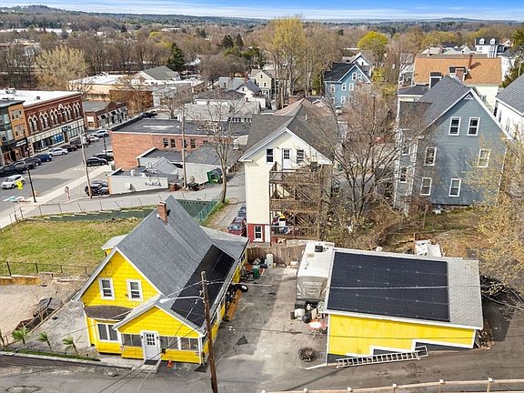 3rd image of 129 High St