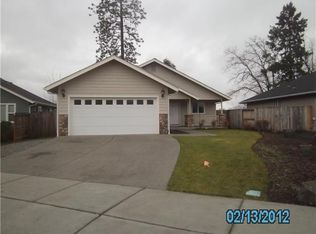 1284 SW Sturgeon Ct, Grants Pass, OR 97527