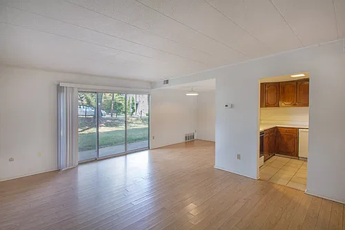 Floor plan 1BR - Available November 10th