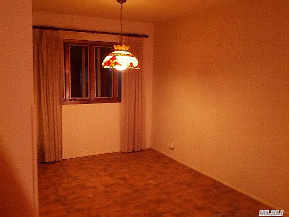 3rd image of 125 Garden Dr
