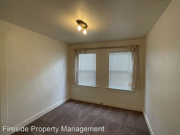 4th image of 451 Meridian Ave