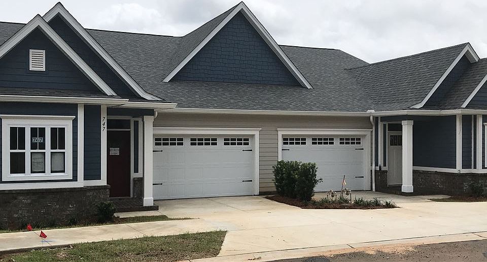 1st image of 743 Sydney Dr