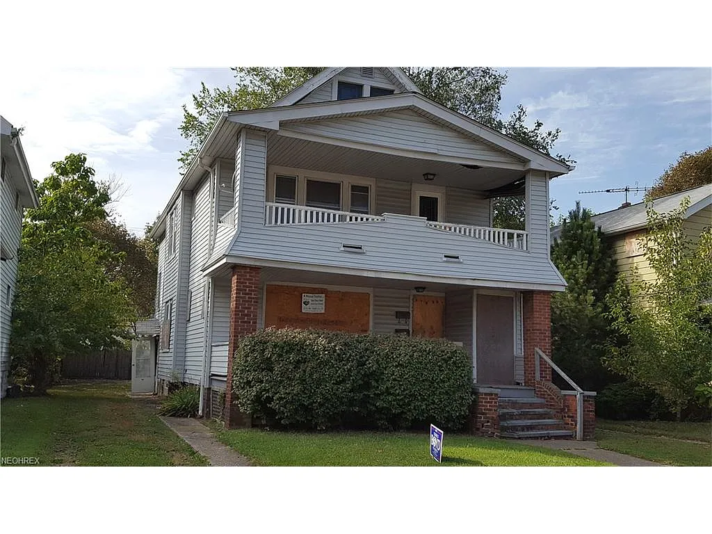 1138 E 172nd St photo 1