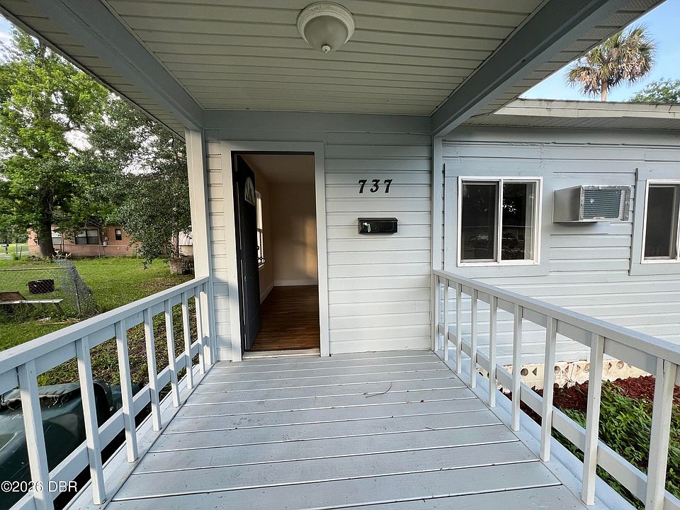 1st image of 737 Florence St