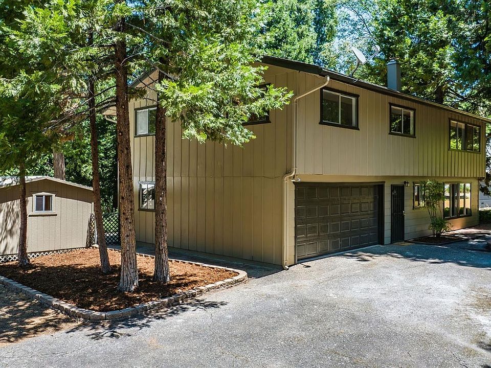 1st image of 23851 Meadow Crest Dr