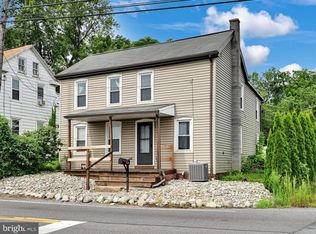 724 Rohrerstown Rd, Lancaster, PA 17603