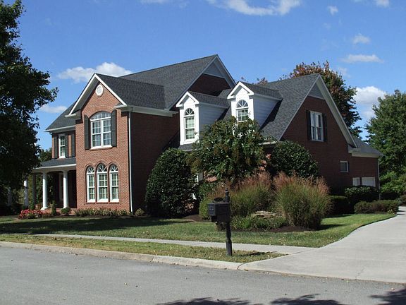2nd image of 1501 Mont Cove Blvd