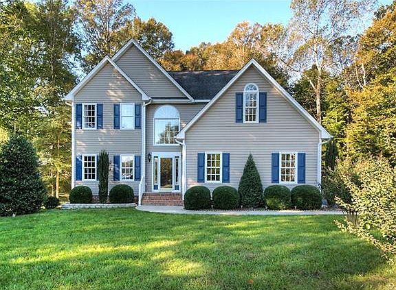 3rd image of 5430 Gentry Dr