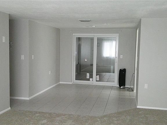 3rd image of 1203 Chancellor Dr