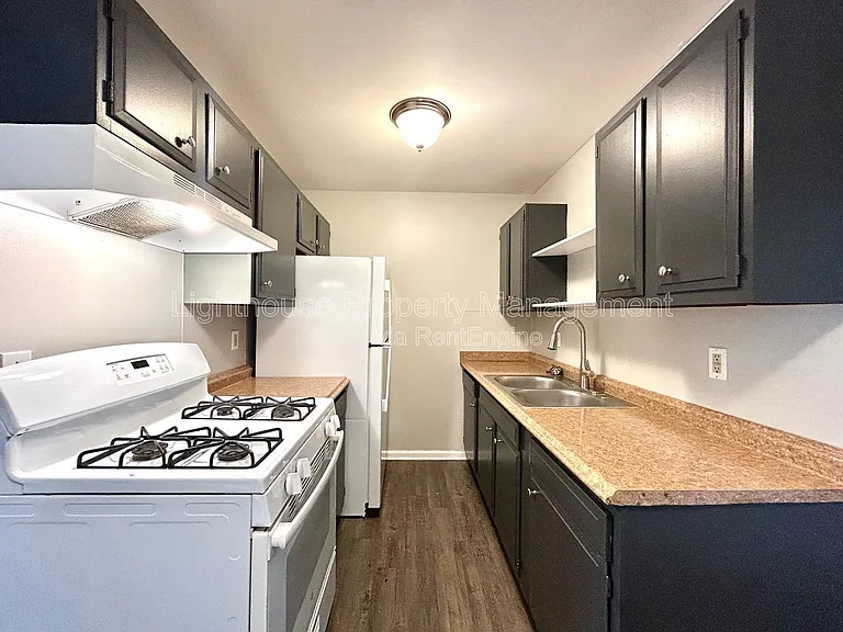 1333 Kendall St SE #128 — Photo 5