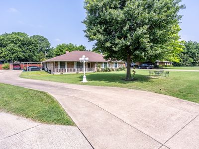 181 Southwood Dr, Lancaster, TX, 75146