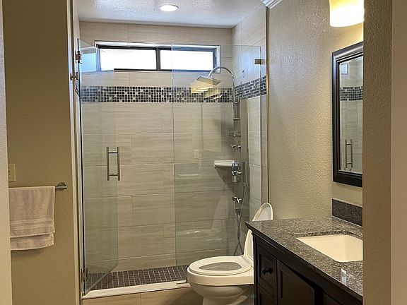 4th image of 7192 Josslyn Dr