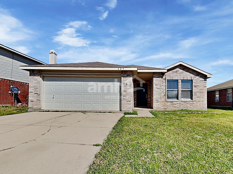 1st image of 809 Encino Dr