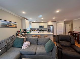116-118 Holland St #1LL, Somerville, MA 02144