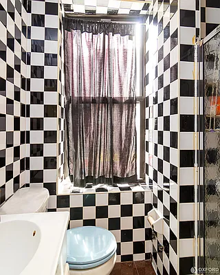 Rented by Oxford Property Group | media 11