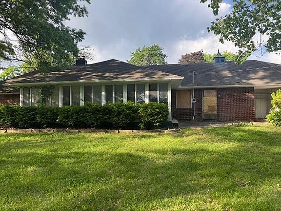 2nd image of 3725 Blue Ridge Blvd
