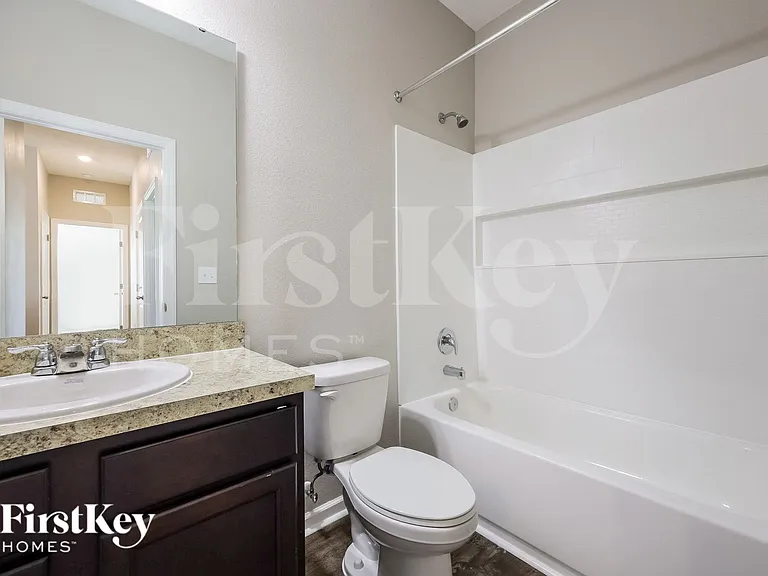 837 Orchid Grove Blvd — Photo 13