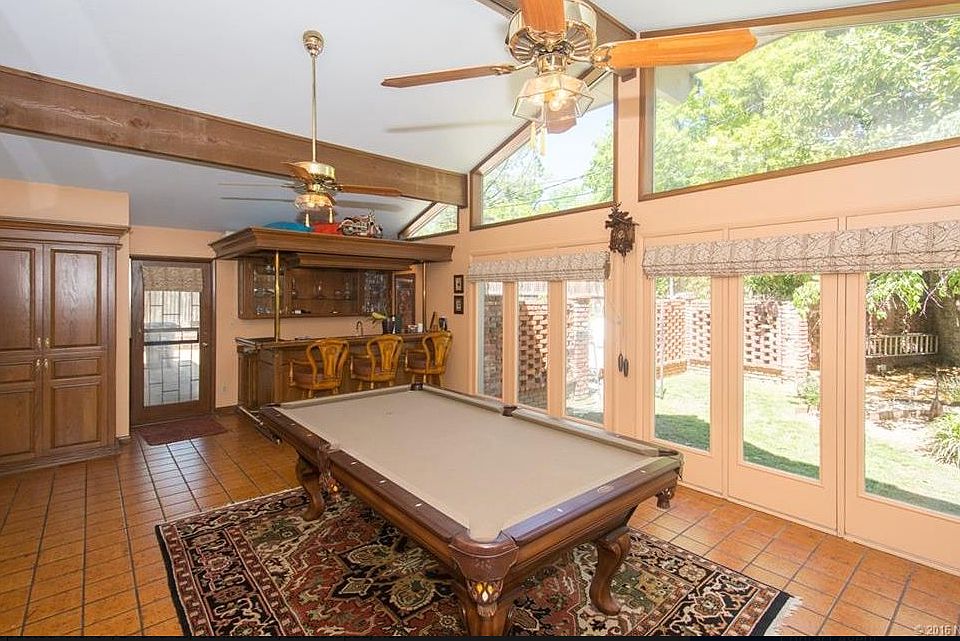 2nd image of 3031 E 38th Pl