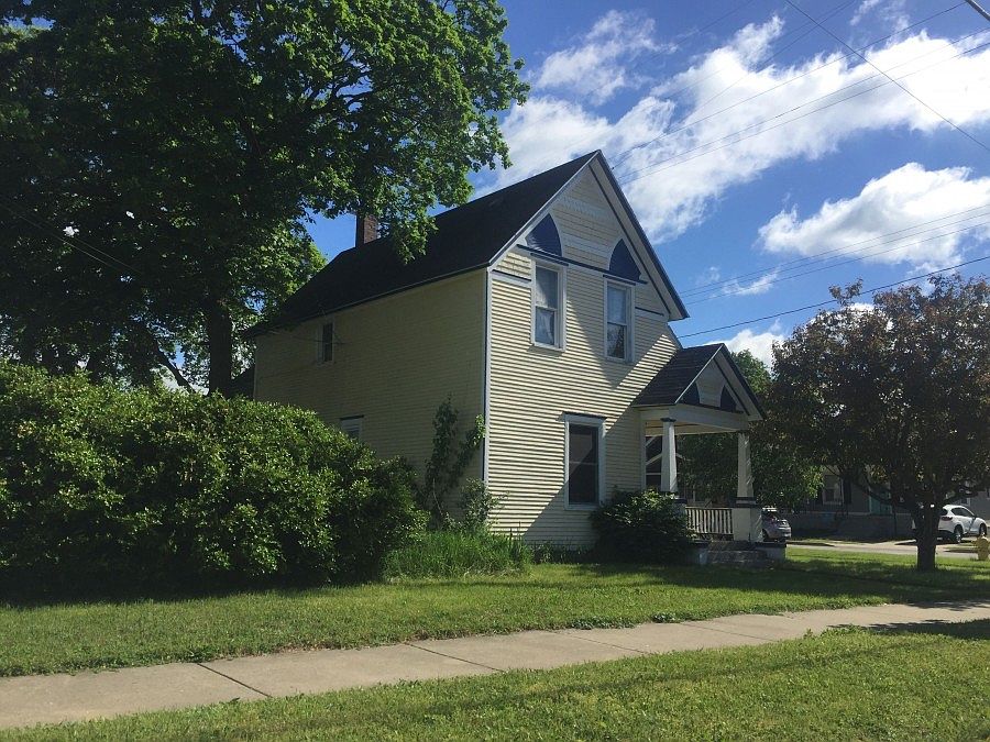 2nd image of 1001 Myrtle St NW