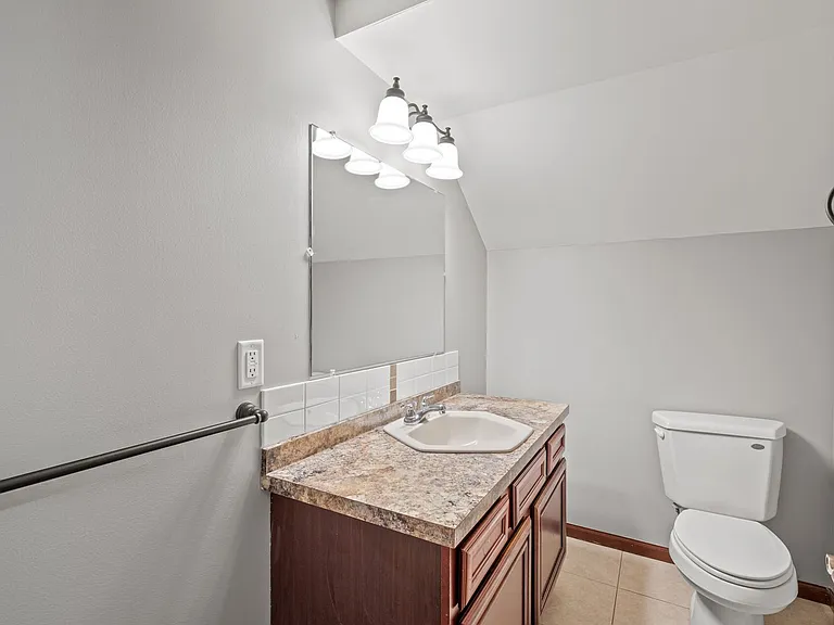 1711 Rose Pl — Photo 22