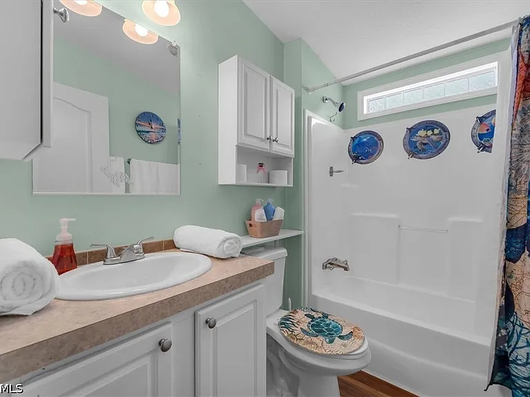 701 Coral Dr — Photo 23