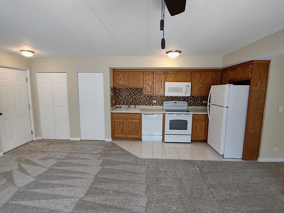 4th image of 7326 40th St Unit 3C