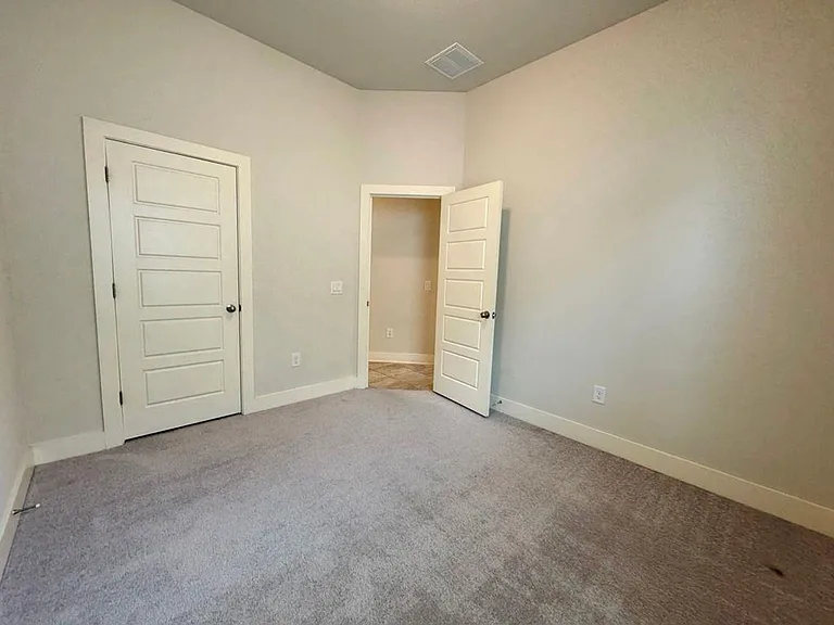 12008 Reindeer Dr — Photo 30