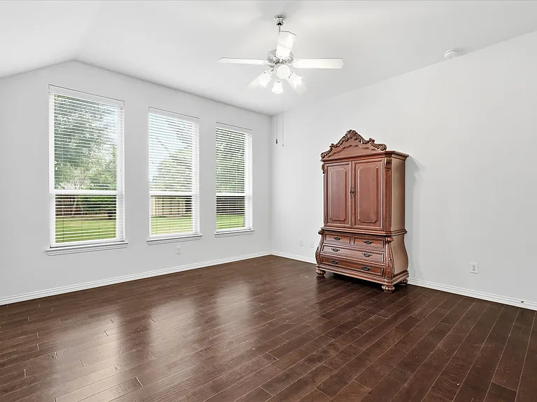 751 Trail Dr — Photo 16