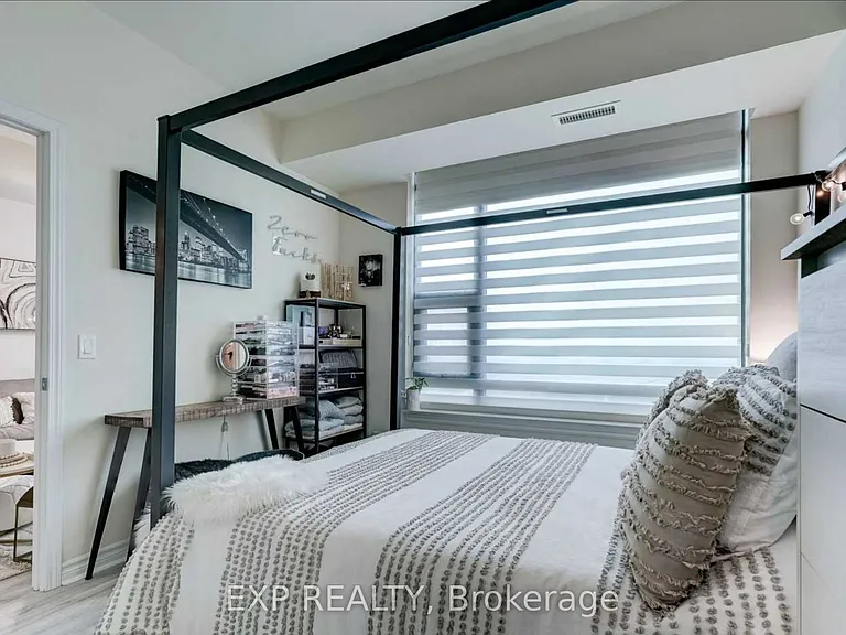 2522 Keele St #419 — Photo 22