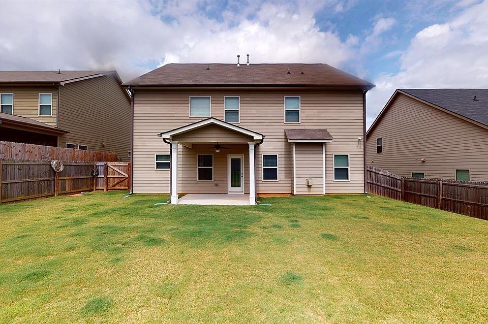 1st image of 38 Grand River Ln #38